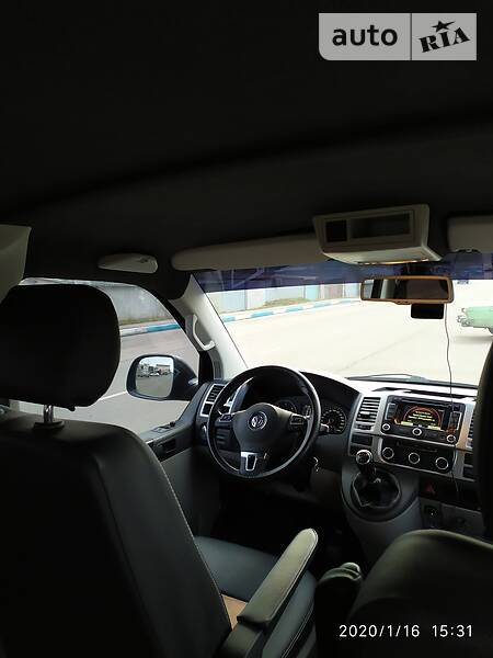 Грузовой фургон Volkswagen Transporter 2012 в Южном
