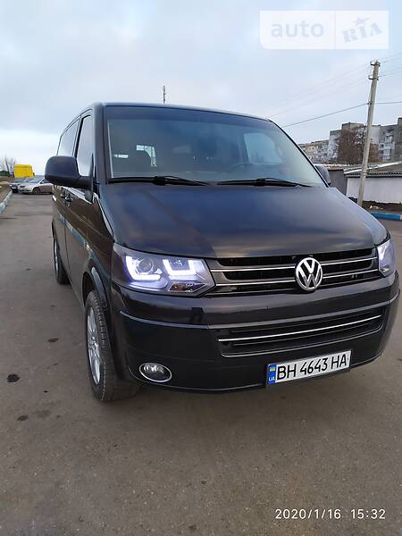 Грузовой фургон Volkswagen Transporter 2012 в Южном