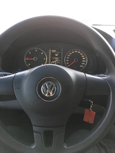 Вантажопасажирський фургон Volkswagen Transporter 2011 в Хусті