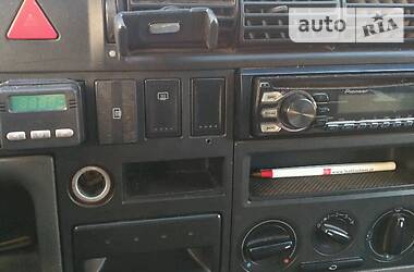 Минивэн Volkswagen Transporter 2000 в 