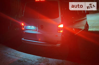 Вантажопасажирський фургон Volkswagen Transporter 2010 в 