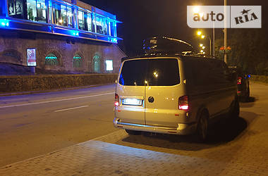 Вантажопасажирський фургон Volkswagen Transporter 2010 в 