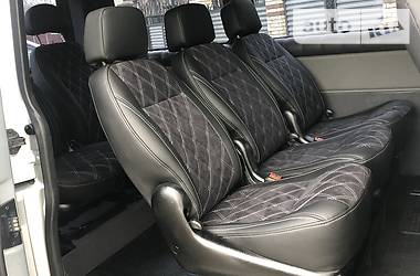 Мінівен Volkswagen Transporter 2011 в 