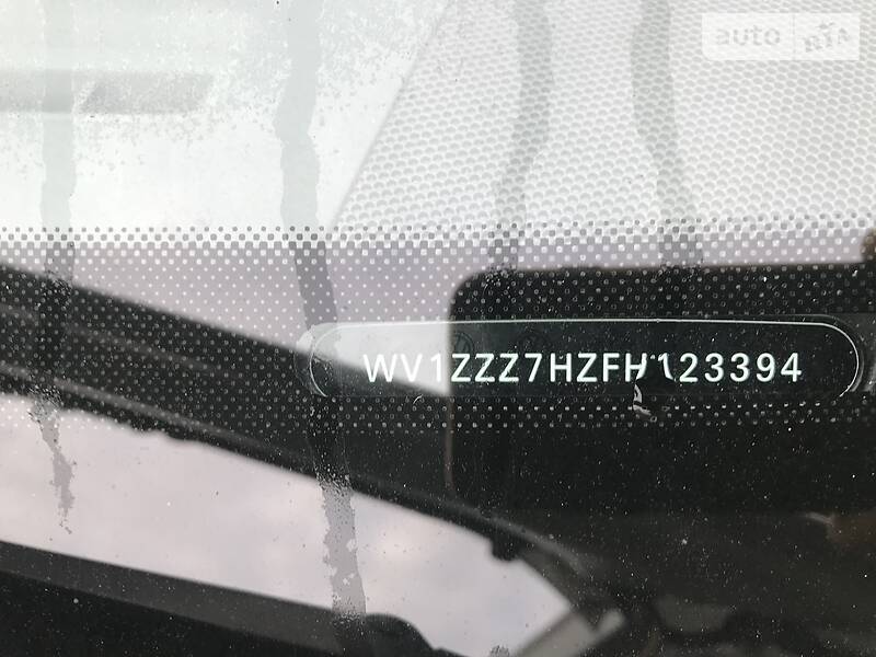 Вантажопасажирський фургон Volkswagen Transporter 2015 в Луцьку