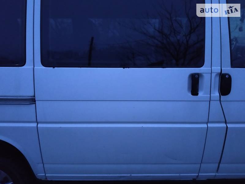 Volkswagen Transporter 2000 в Маневичах
