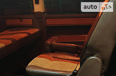 Вантажопасажирський фургон Volkswagen Transporter 2010 в 