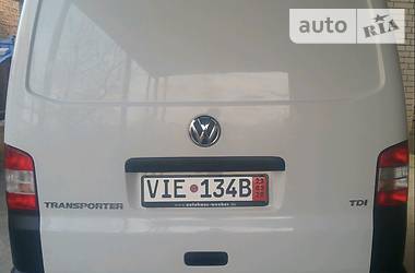 Грузопассажирский фургон Volkswagen Transporter 2015 в Луцке