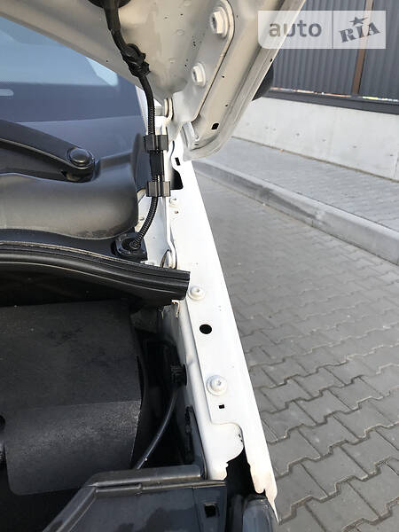 Вантажопасажирський фургон Volkswagen Transporter 2015 в Луцьку