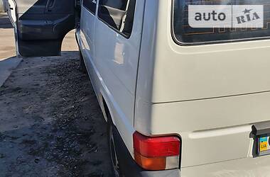 Вантажопасажирський фургон Volkswagen Transporter 2002 в 