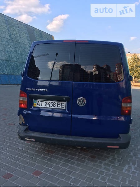 Мінівен Volkswagen Transporter 2004 в Івано-Франківську