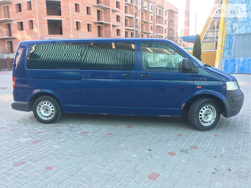 Мінівен Volkswagen Transporter 2004 в Івано-Франківську