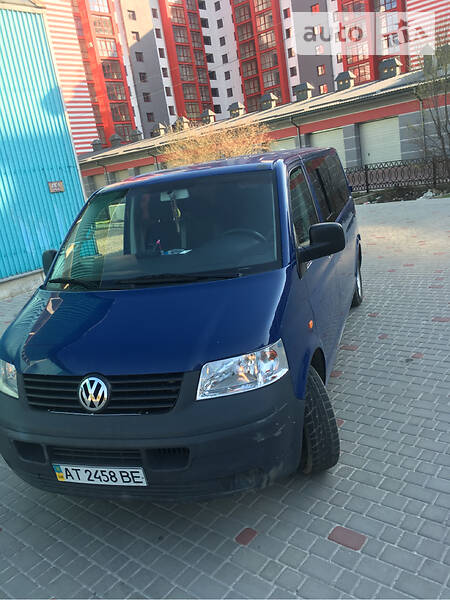 Мінівен Volkswagen Transporter 2004 в Івано-Франківську