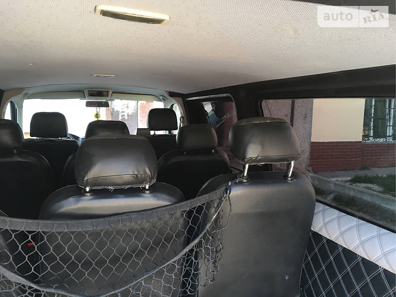 Мінівен Volkswagen Transporter 2004 в Івано-Франківську
