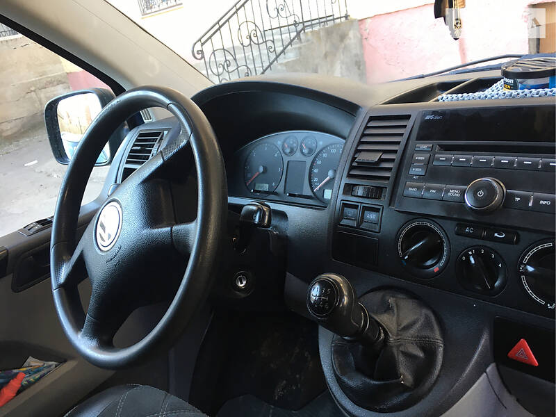 Мінівен Volkswagen Transporter 2004 в Івано-Франківську