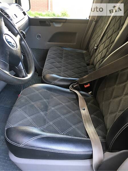 Мінівен Volkswagen Transporter 2004 в Івано-Франківську