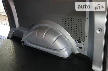 Мінівен Volkswagen Transporter 2011 в 