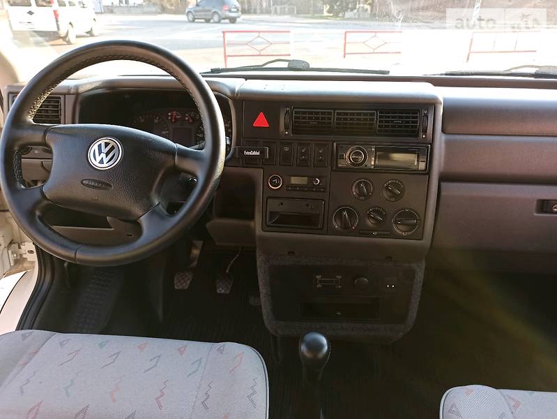 Грузопассажирский фургон Volkswagen Transporter 2001 в Коломые