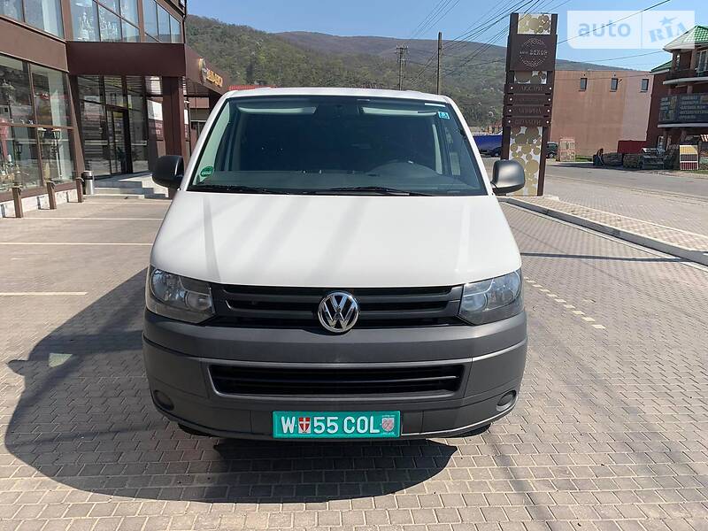 Volkswagen Transporter 2012 в Виноградове
