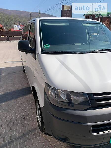 Volkswagen Transporter 2012 в Виноградове