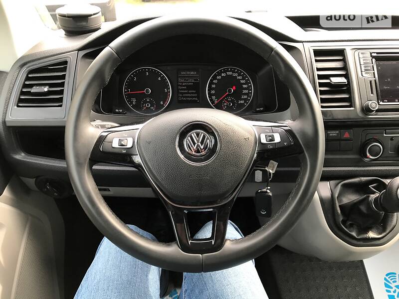 Вантажопасажирський фургон Volkswagen Transporter 2016 в Одесі
