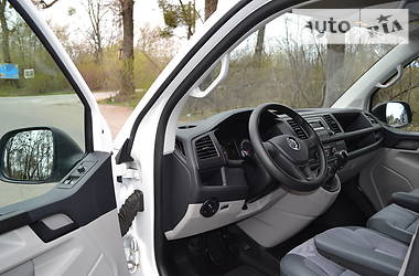 Мінівен Volkswagen Transporter 2015 в 