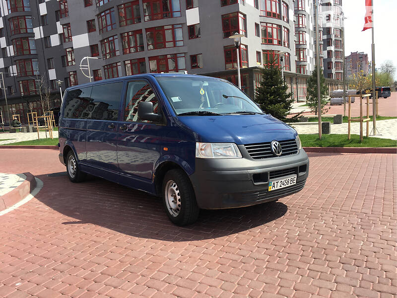 Мінівен Volkswagen Transporter 2004 в Івано-Франківську