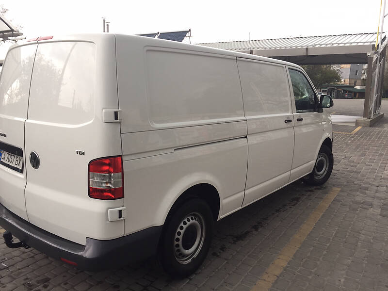 Вантажопасажирський фургон Volkswagen Transporter 2010 в Новгородці
