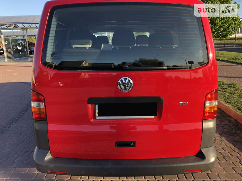Мінівен Volkswagen Transporter 2006 в Рівному