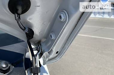Вантажопасажирський фургон Volkswagen Transporter 2013 в 