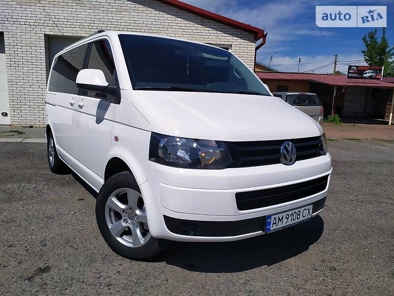 Мінівен Volkswagen Transporter 2015 в Бердичеві фото Мінівен Volkswagen Transporter 2015 в Бердичеві