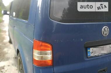  Volkswagen Transporter 2005 в 