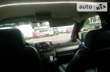  Volkswagen Transporter 2005 в 