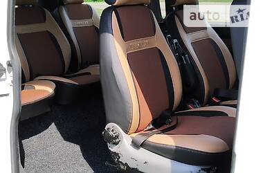Мінівен Volkswagen Transporter 2010 в 