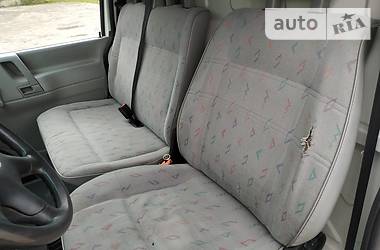 Вантажопасажирський фургон Volkswagen Transporter 2002 в Ковелі