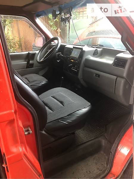 Минивэн Volkswagen Transporter 1995 в Славянске