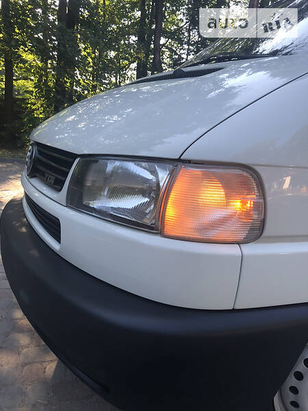 Volkswagen Transporter 2003 в Дрогобичі