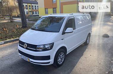 Грузопассажирский фургон Volkswagen Transporter 2016 в Буче