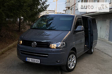 Грузопассажирский фургон Volkswagen Transporter 2014 в Ужгороде