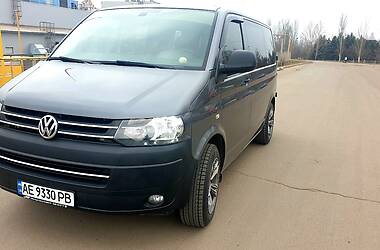 Грузопассажирский фургон Volkswagen Transporter 2015 в 