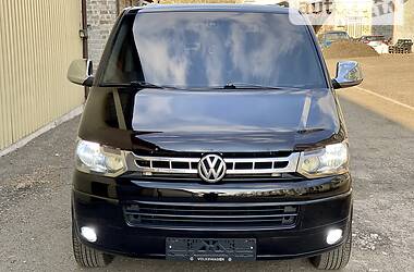 Минивэн Volkswagen Transporter 2012 в 