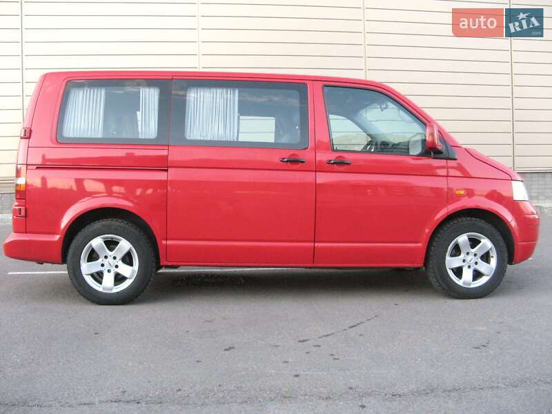 Минивэн Volkswagen Transporter 2004 в Ровно