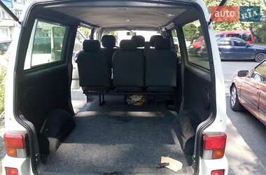Минивэн Volkswagen Transporter 2001 в Киеве