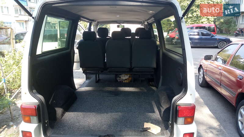 Минивэн Volkswagen Transporter 2001 в Киеве