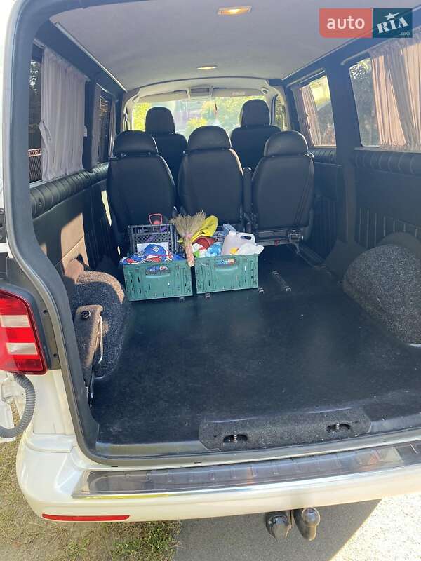 Универсал Volkswagen Transporter 2016 в Киеве