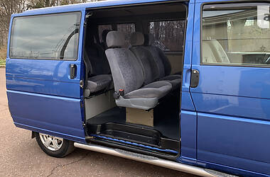 Универсал Volkswagen Transporter 2001 в Радивилове
