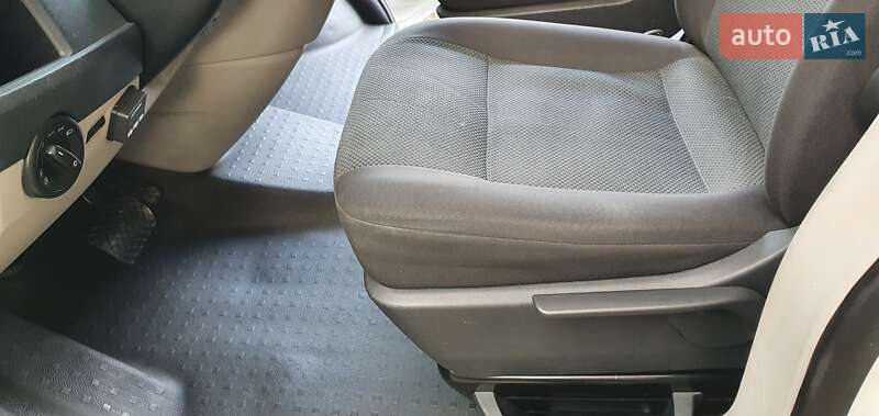 Минивэн Volkswagen Transporter 2016 в Кропивницком