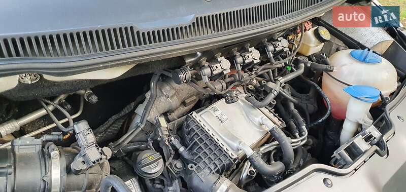 Минивэн Volkswagen Transporter 2016 в Кропивницком