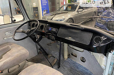 Минивэн Volkswagen Transporter 1977 в 