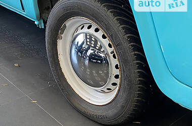 Минивэн Volkswagen Transporter 1977 в 
