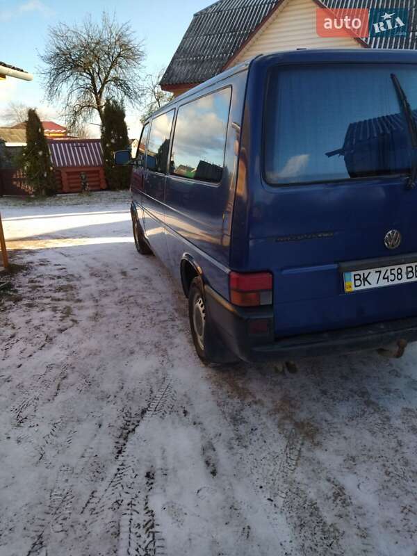 Мінівен Volkswagen Transporter 2002 в Березному
